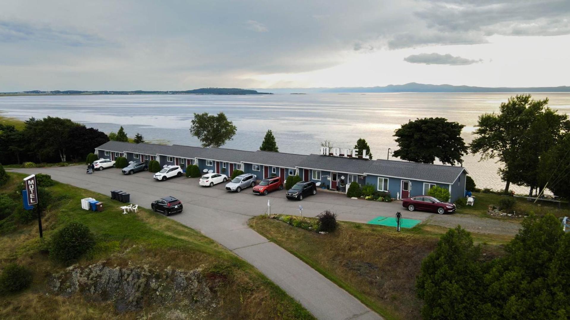 Motel Cap Blanc Kamouraska Εξωτερικό φωτογραφία